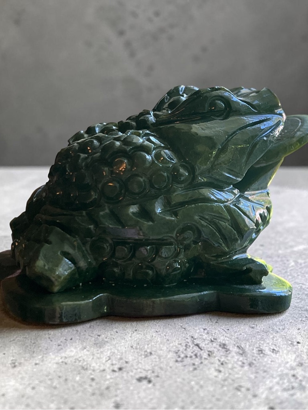 Green Jade-Style Frog Figurine - Homemade Accents